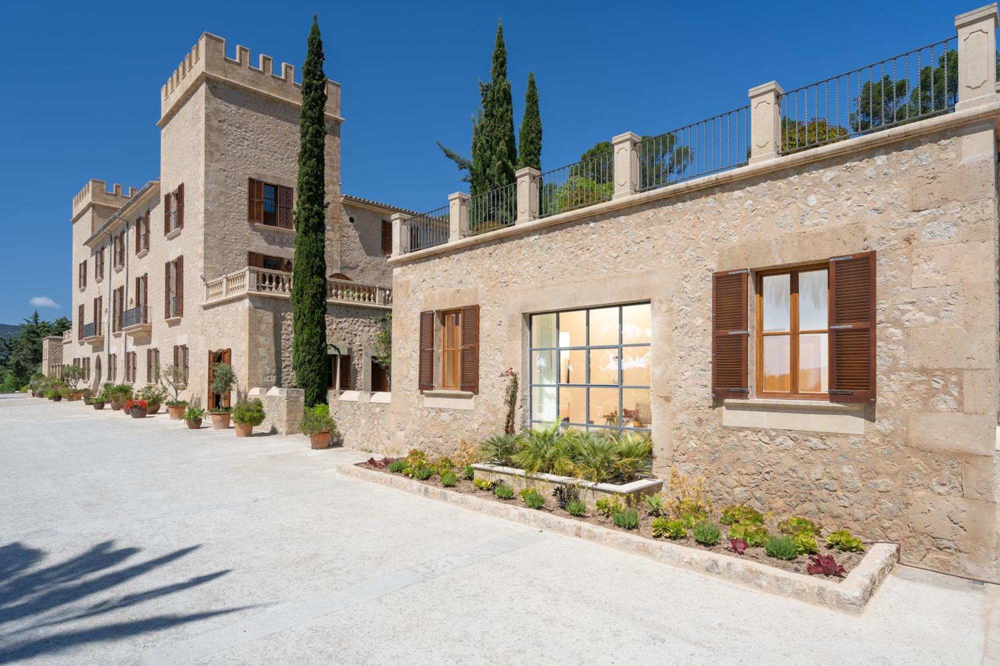 Hotel Castell Son Claret - The Leading Of The World