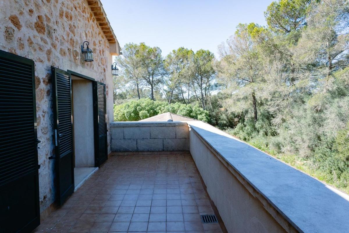 Villa With A Pool In Mallorca For 12 People Sencelles
