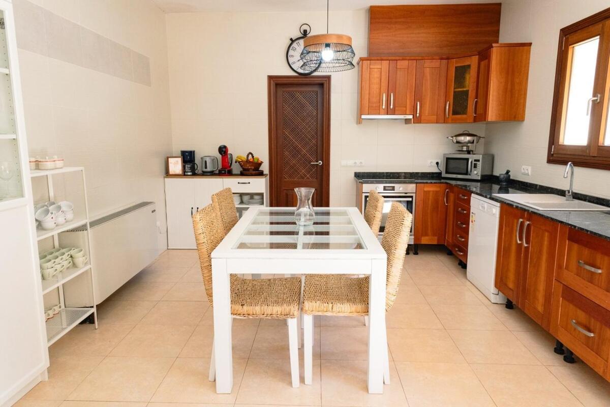 Villa With A Pool In Mallorca For 12 People *