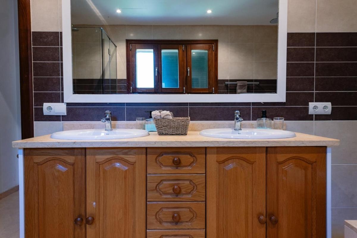 With A Pool In Mallorca For 12 People Villa Sencelles