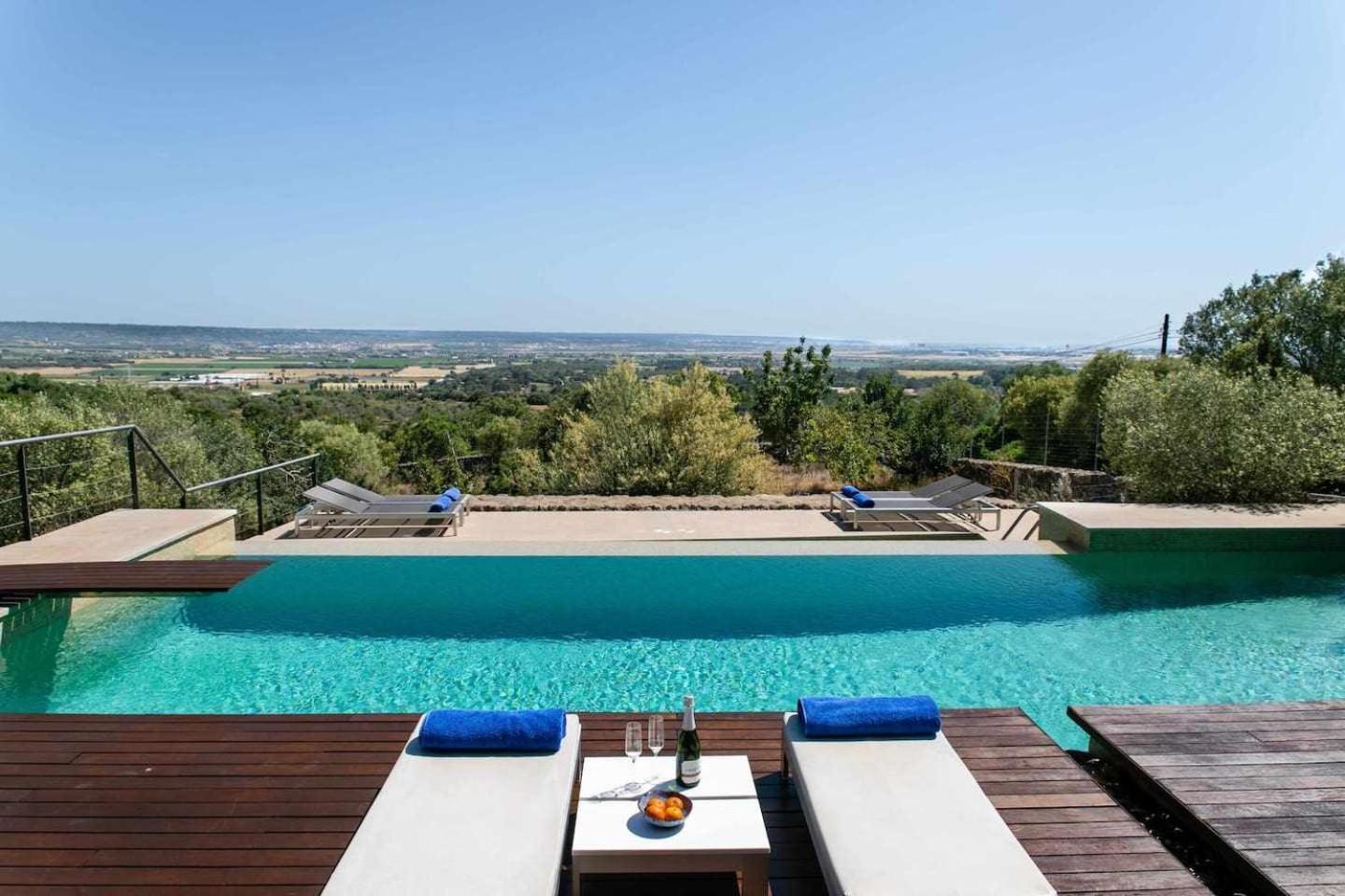 Premier Villa Rental In Mallorca Es Barranc Vell * Portol