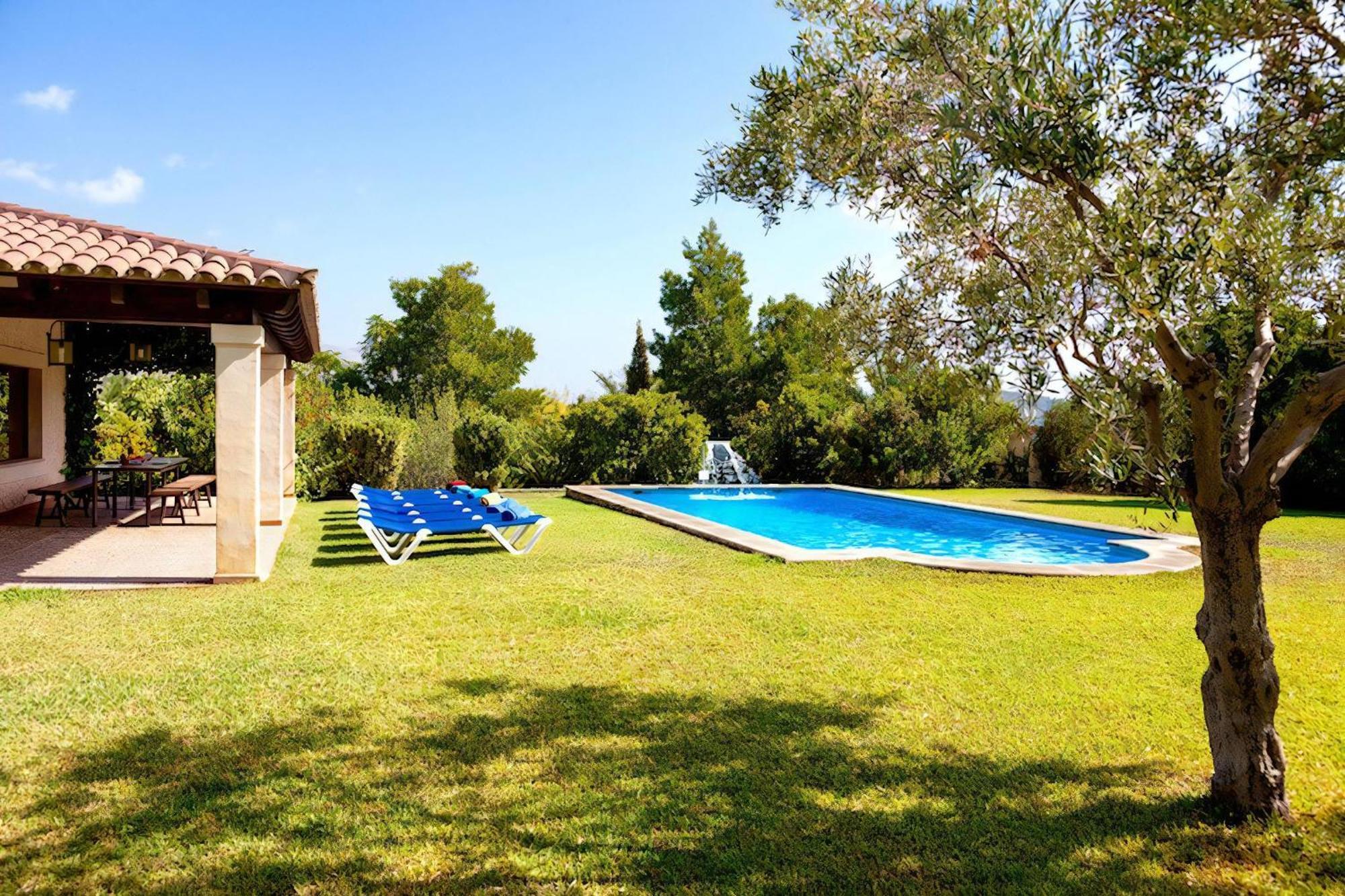 Wonderful Short Walk To Old Town Colom Private Pool Villa