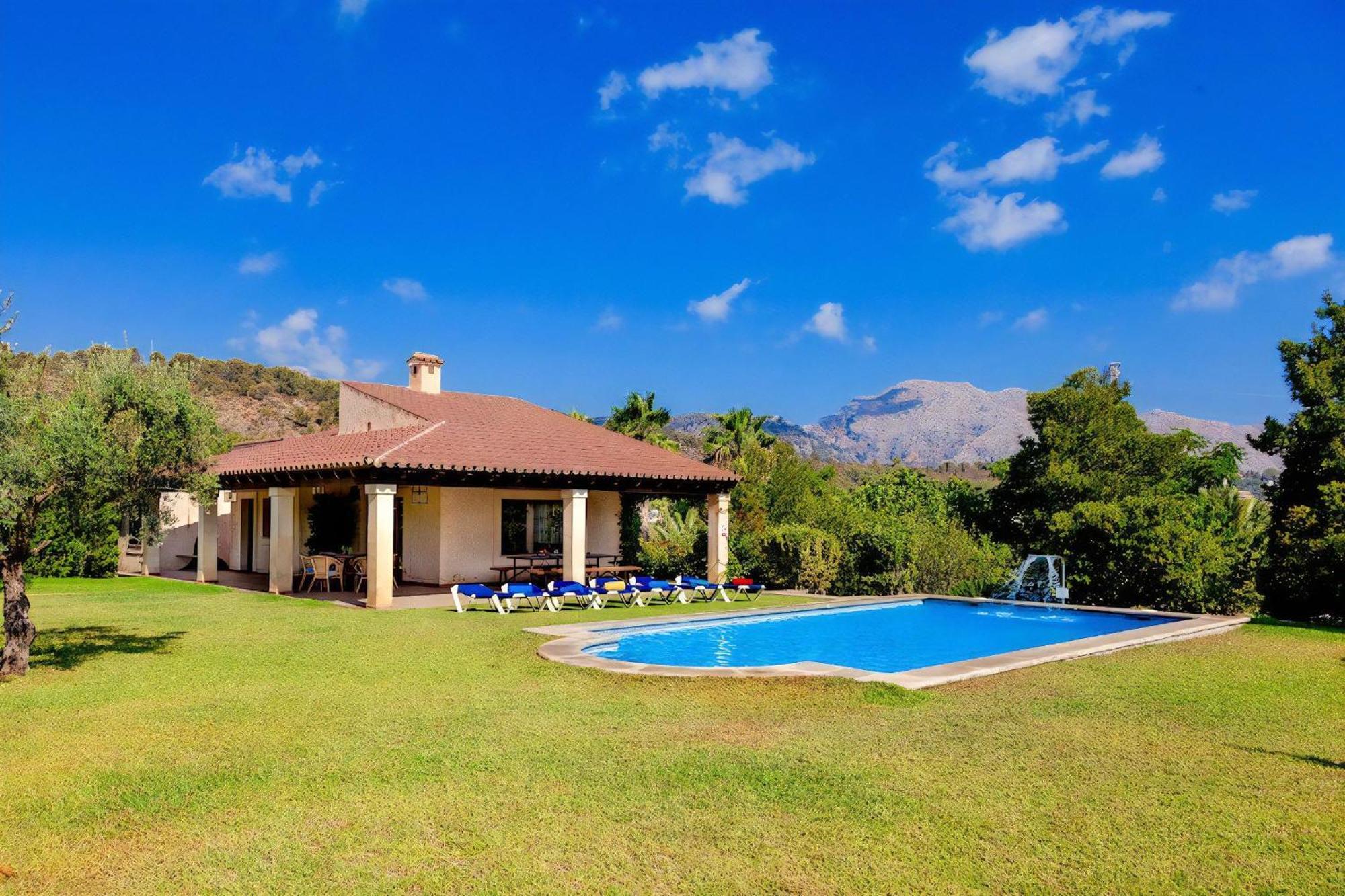 Wonderful Short Walk To Old Town Colom Private Pool Villa