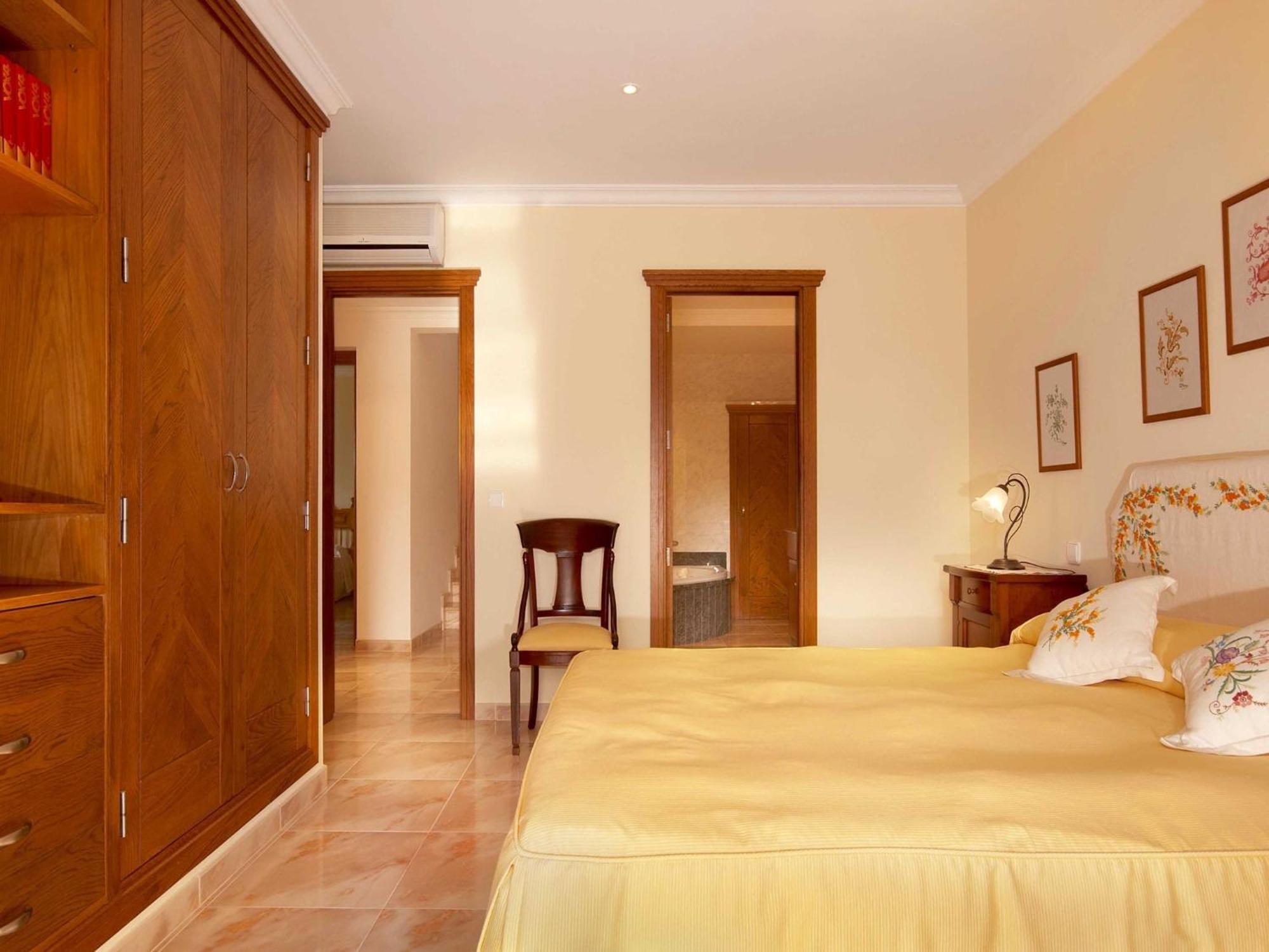 Immaculate Mallorca Villa Las Olas 3 Bedrooms Ideal For Families Couples Alcudia