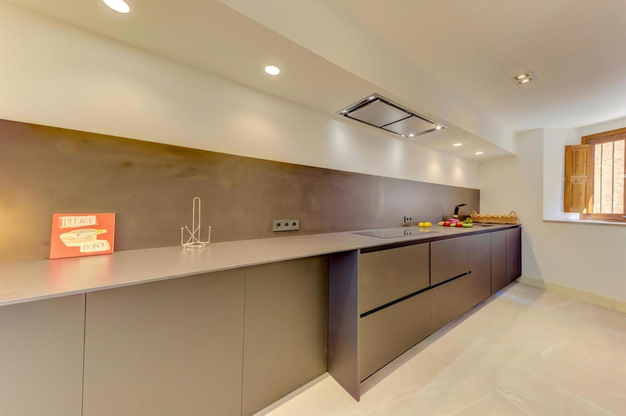 Charming Alicanti 4 Bedrooms Positioned In The Heart Of Old Town * Pollensa
