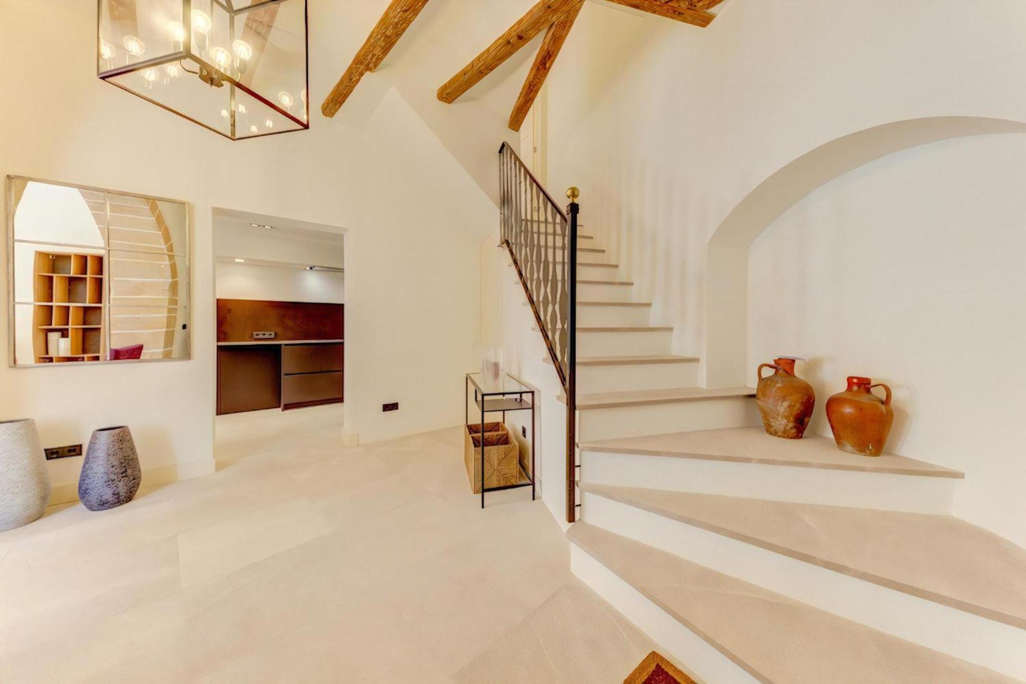Villa Charming Alicanti 4 Bedrooms Positioned In The Heart Of Old Town Pollensa