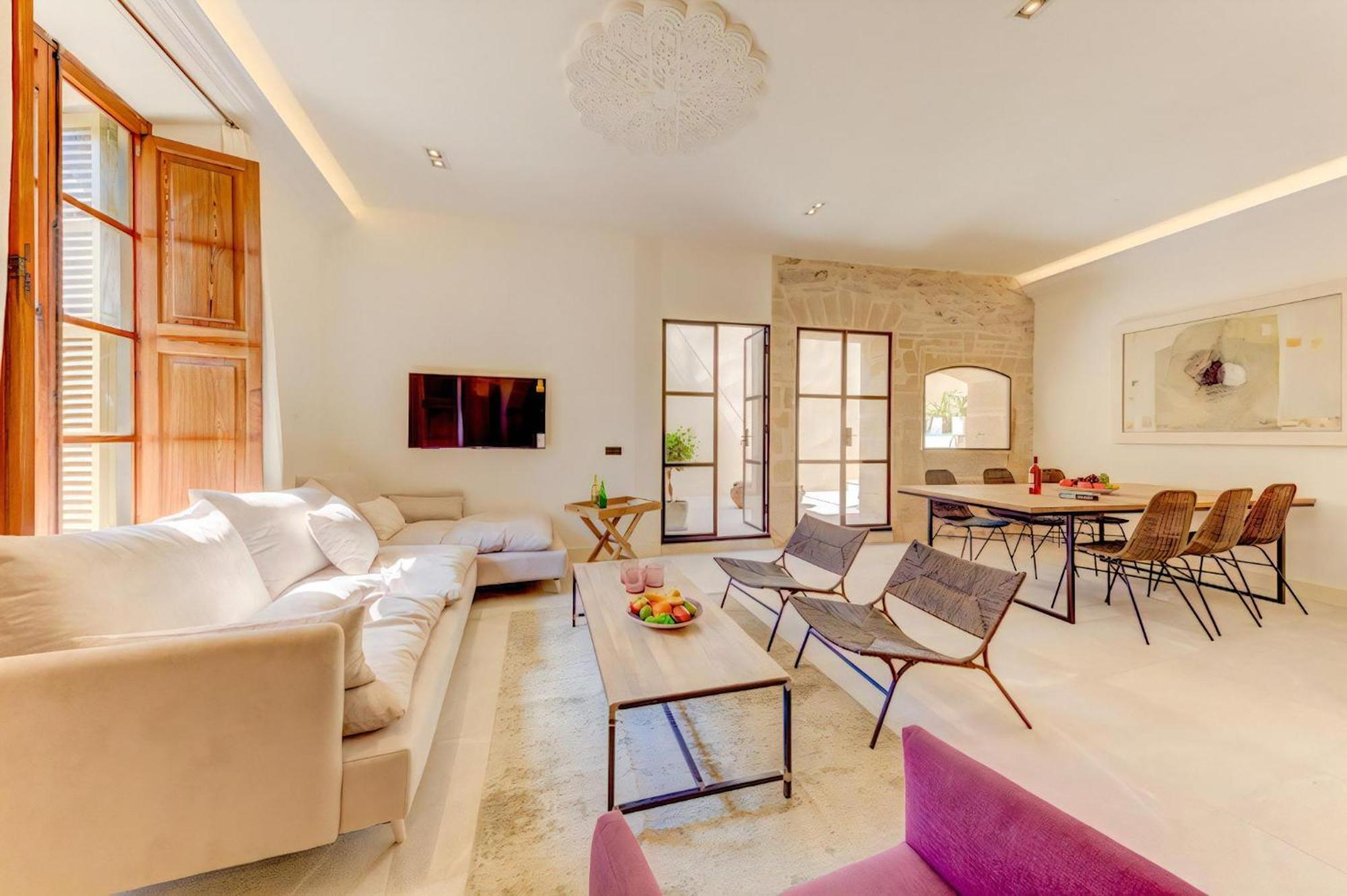Charming Alicanti 4 Bedrooms Positioned In The Heart Of Old Town * Pollensa