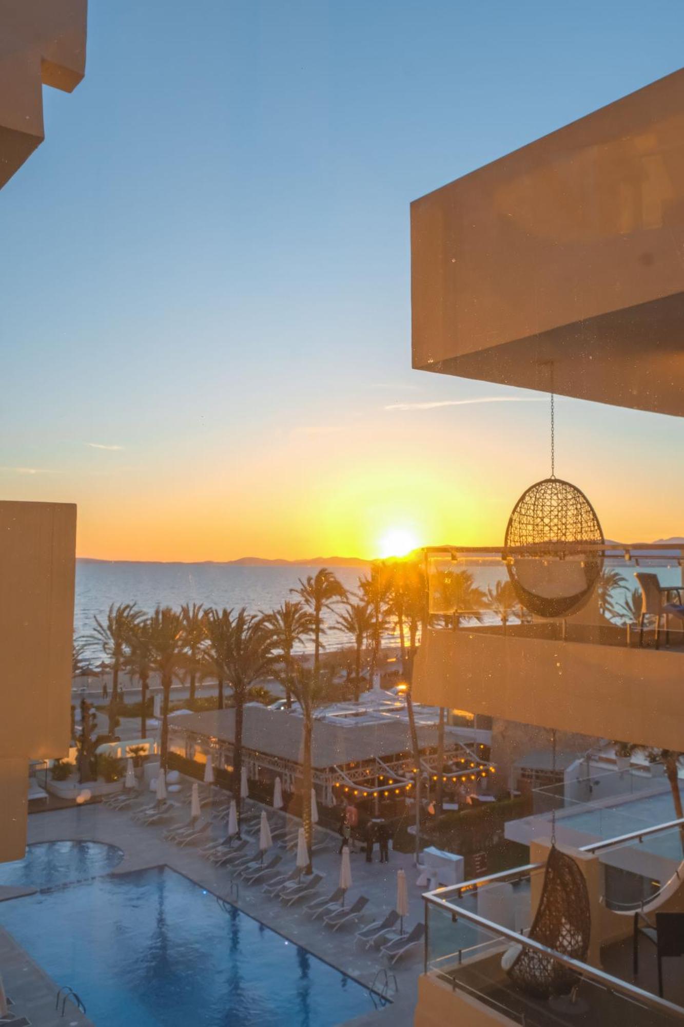 Hotel Playa Golf 4*