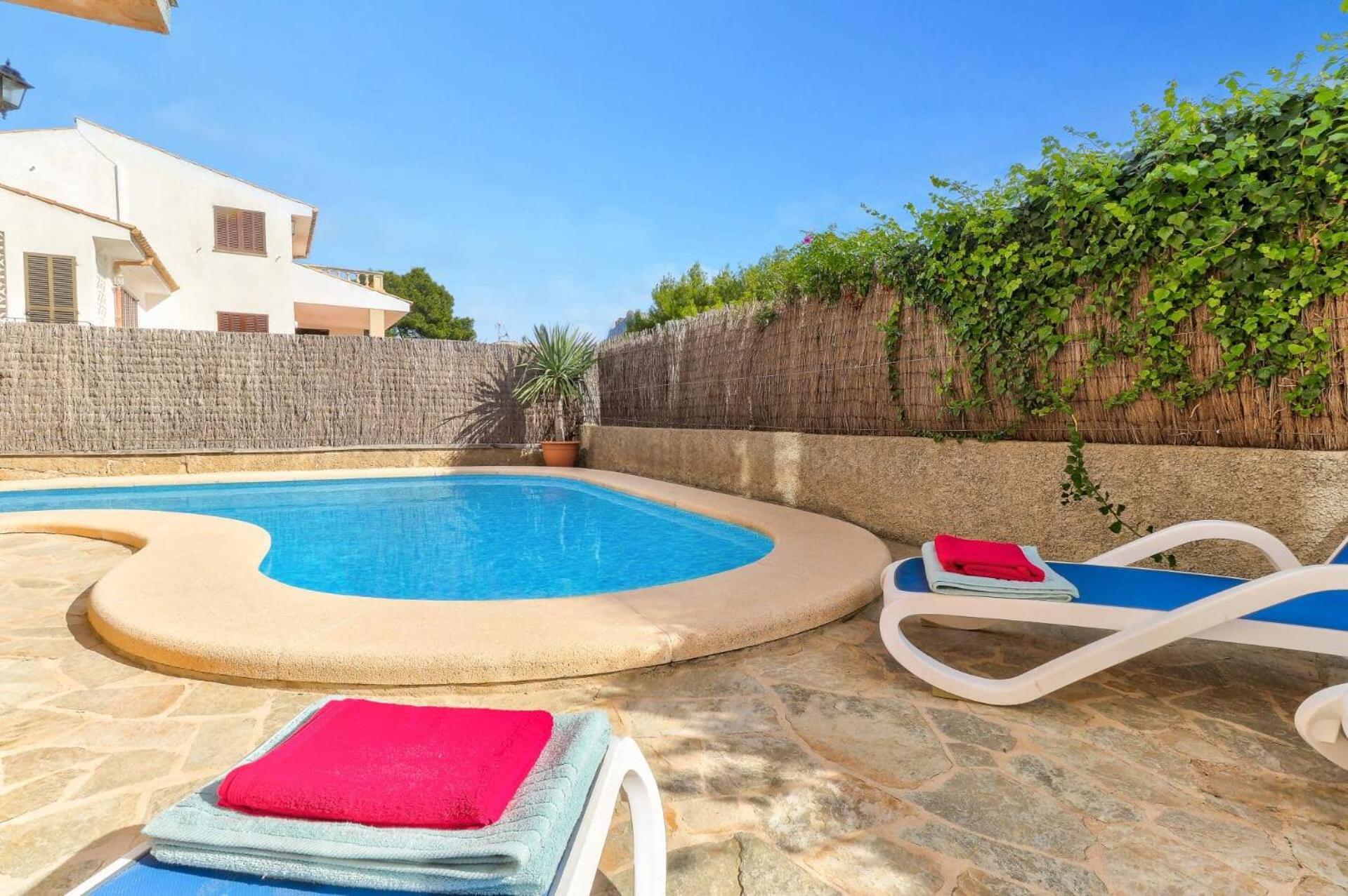 March By Villa Cala de Sant Vicenc
