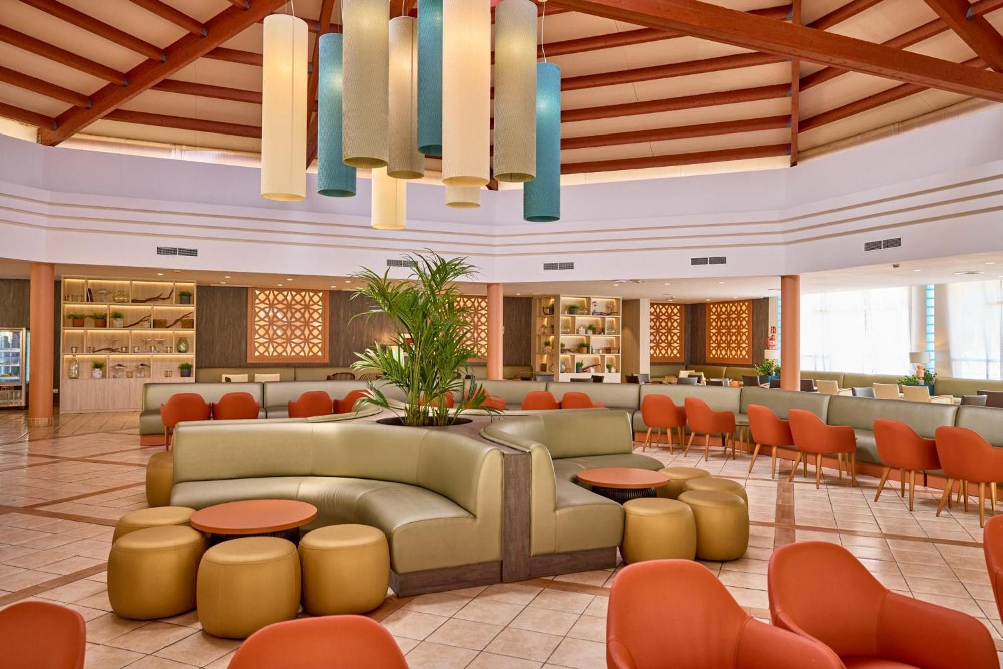 Apartahotel Zafiro Picafort 4*