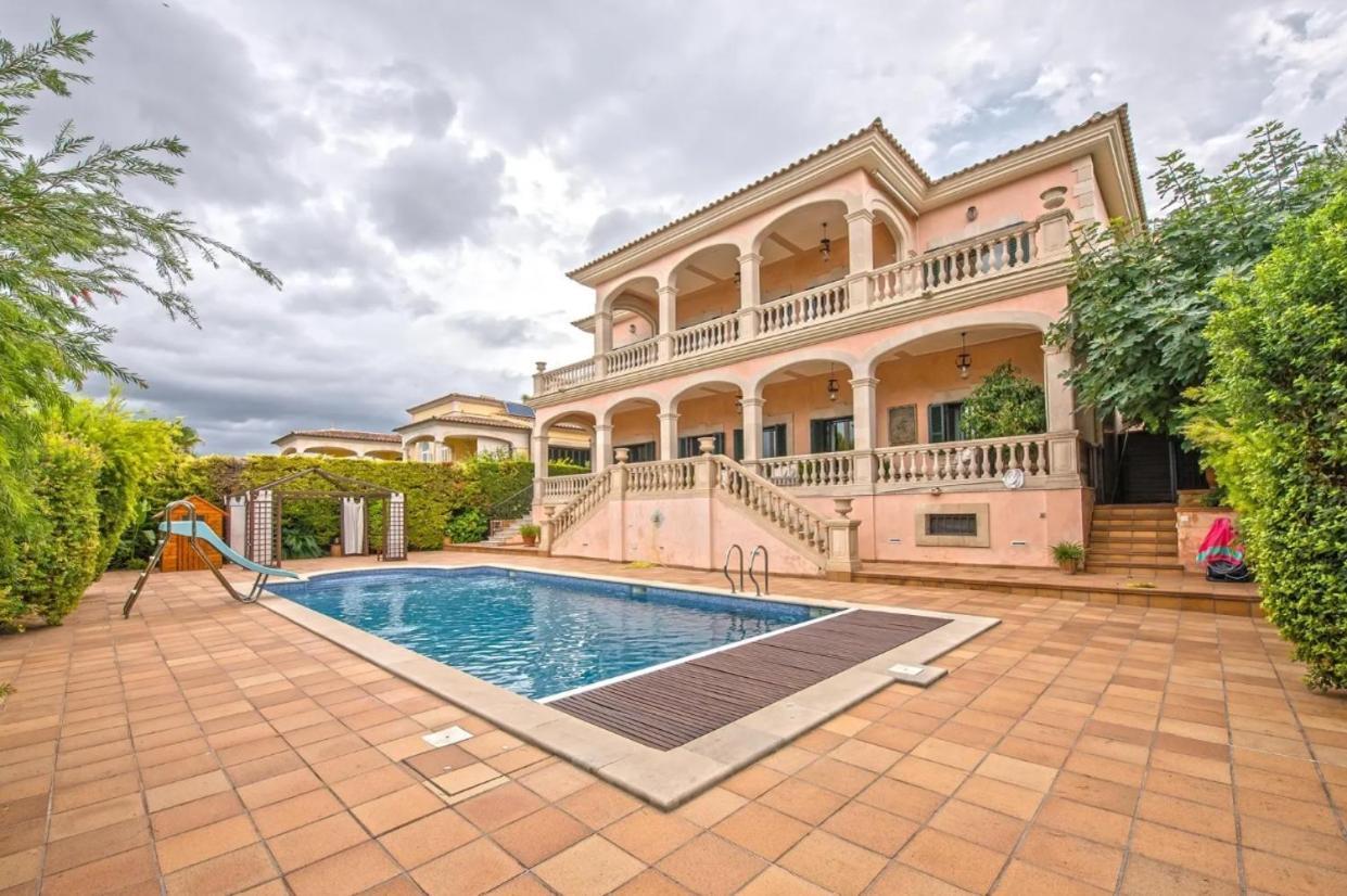 Palomo Con Piscina Llucmajor (Mallorca)