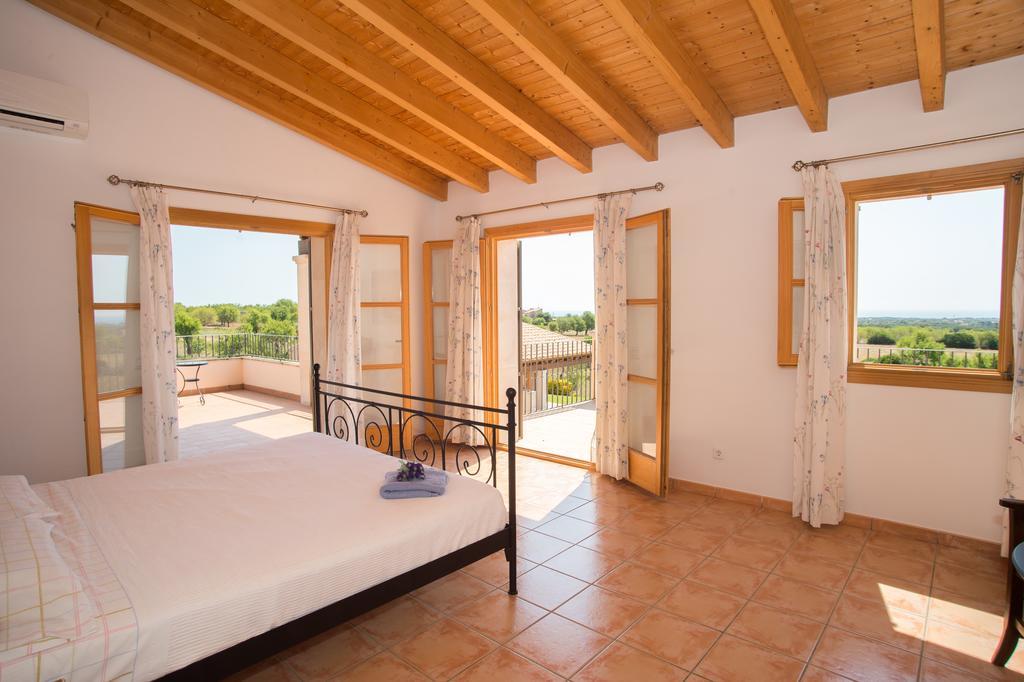 Romana * S'Horta