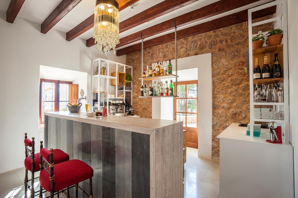 Llenaire Hotel