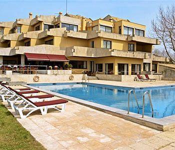 Golf Hotel