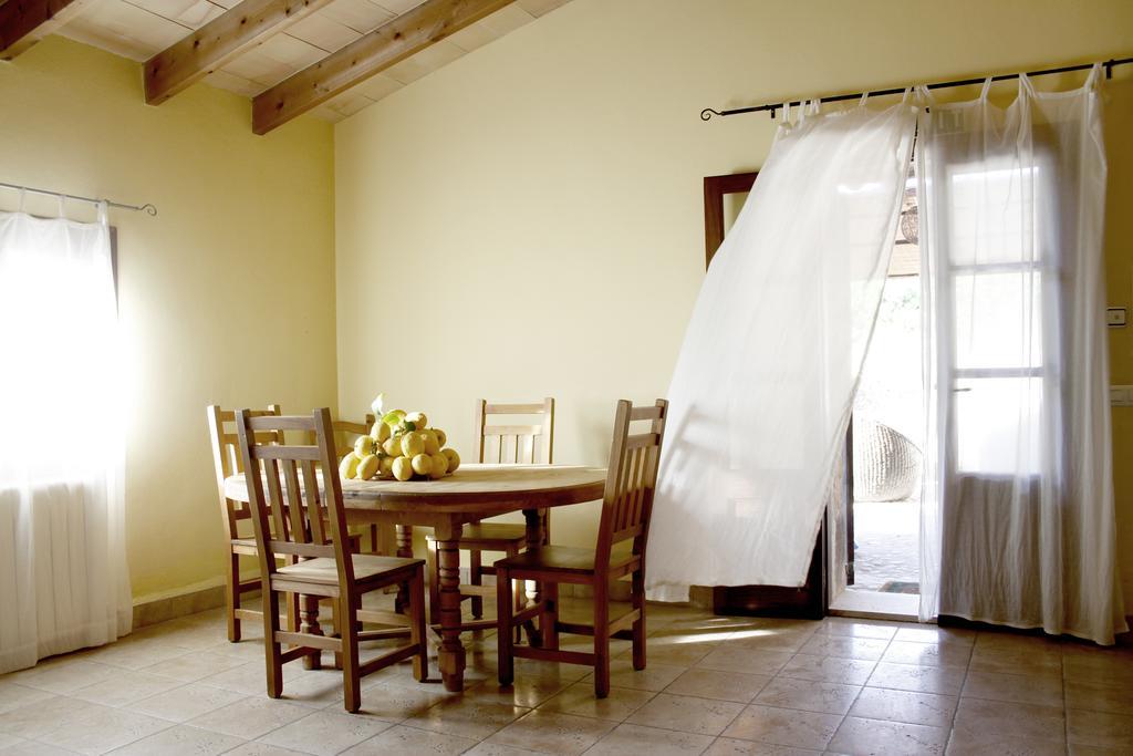 Finca Cugulutx Country house