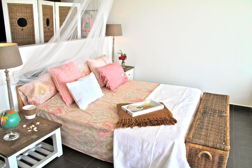 Villa B-only Beach House Alcanada
