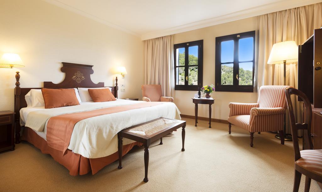 Es Moli Hotel 4*