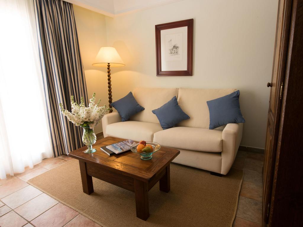 Cala Sant Vicenc - Adults Only 4*