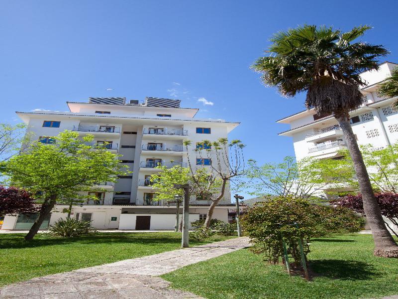 Ferrer Tamarindos Puerto de Alcúdia