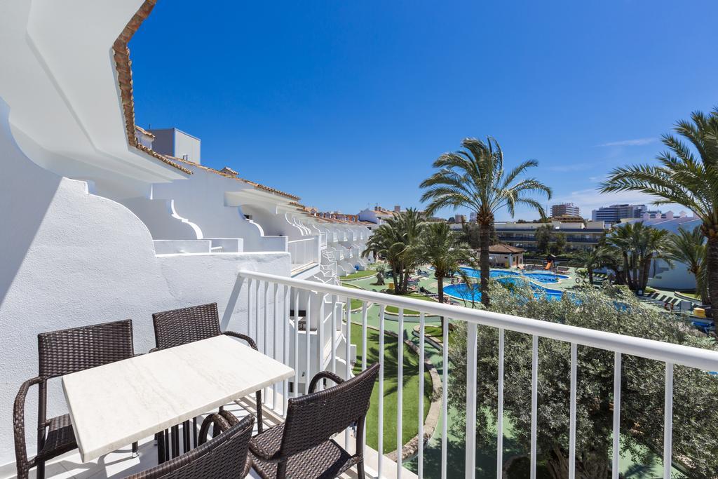 Apartahotel Playas Ca's Saboners 3*