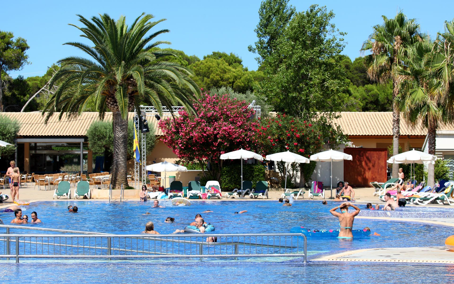 Hotel Valentin Playa De Muro 4*