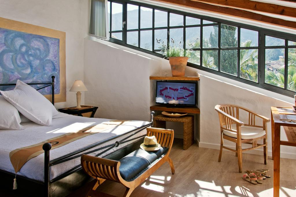 Hotel Roses 4*