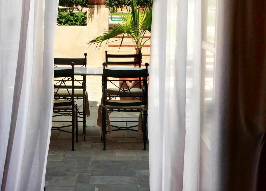 Hotel Petit 3*