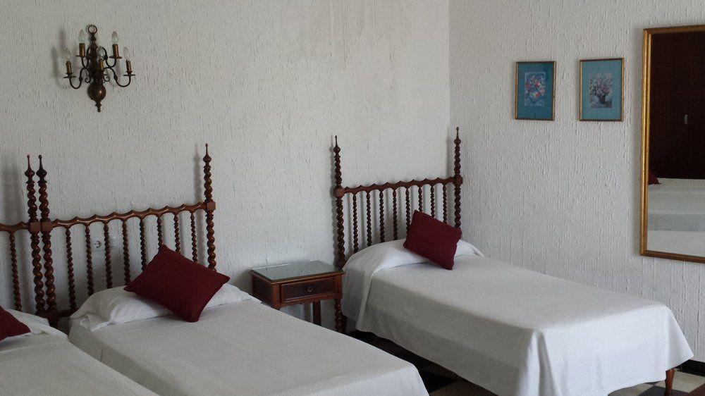 Guest house Cas Bombu 2*