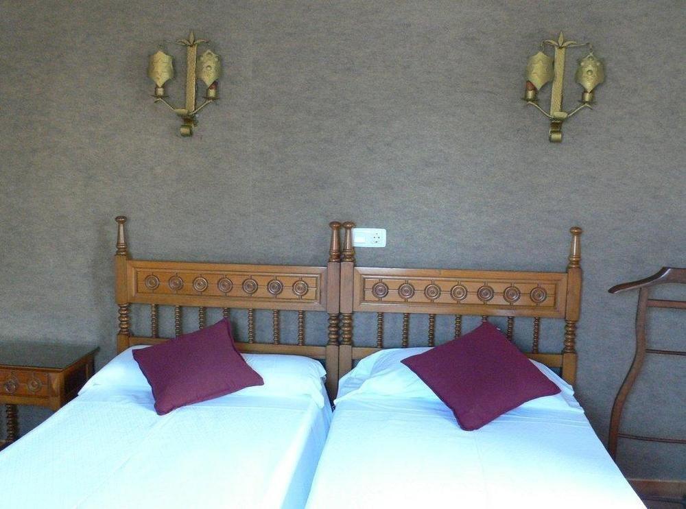 Guest house Cas Bombu 2*