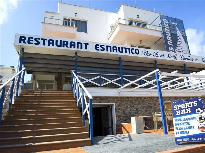 Es Nautico Apartahotel 2*