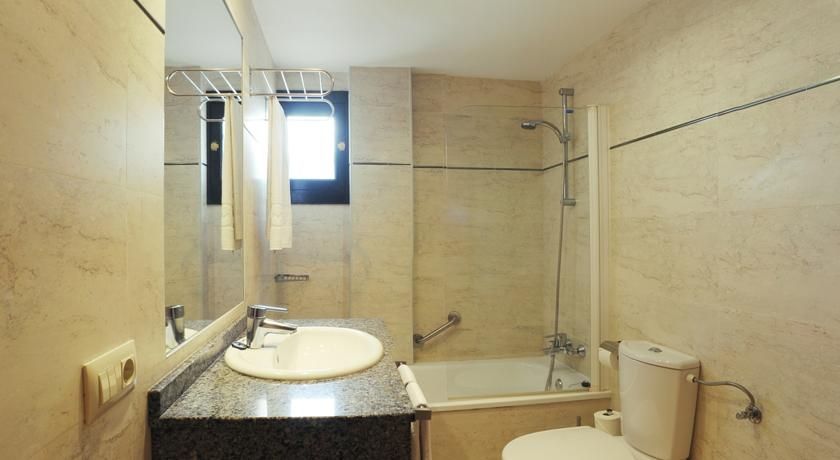 Blue Sea Es Bolero Apartahotel 4*