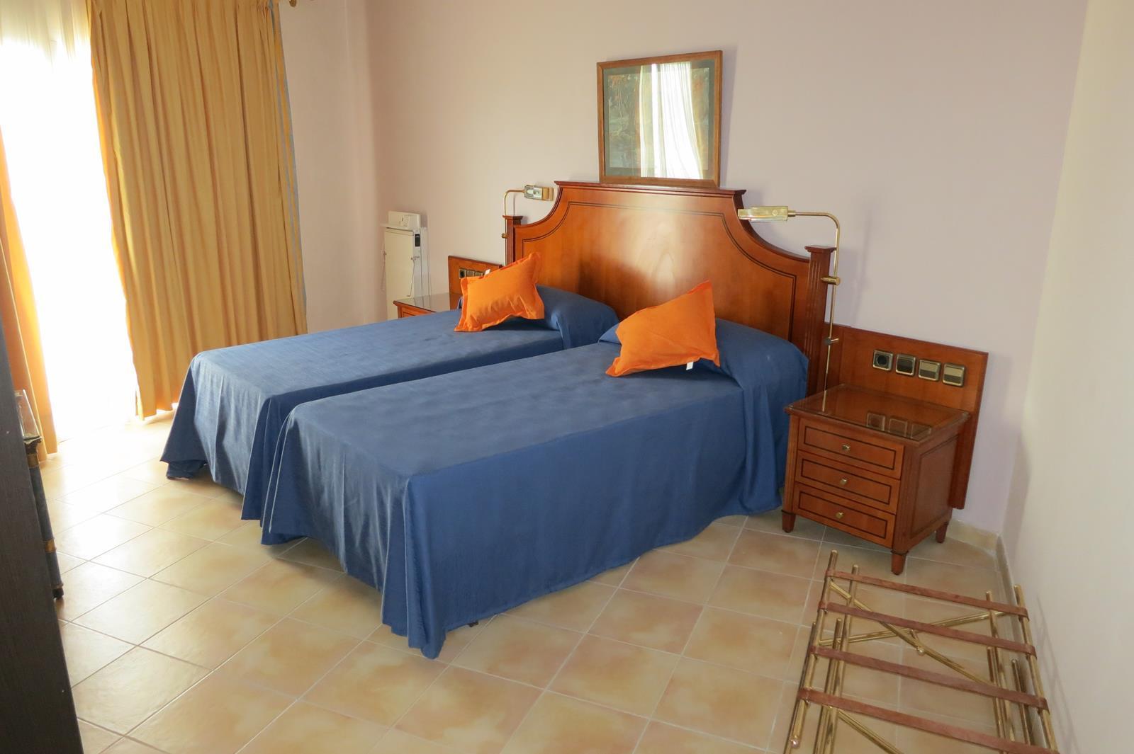 Portals Palace 4*