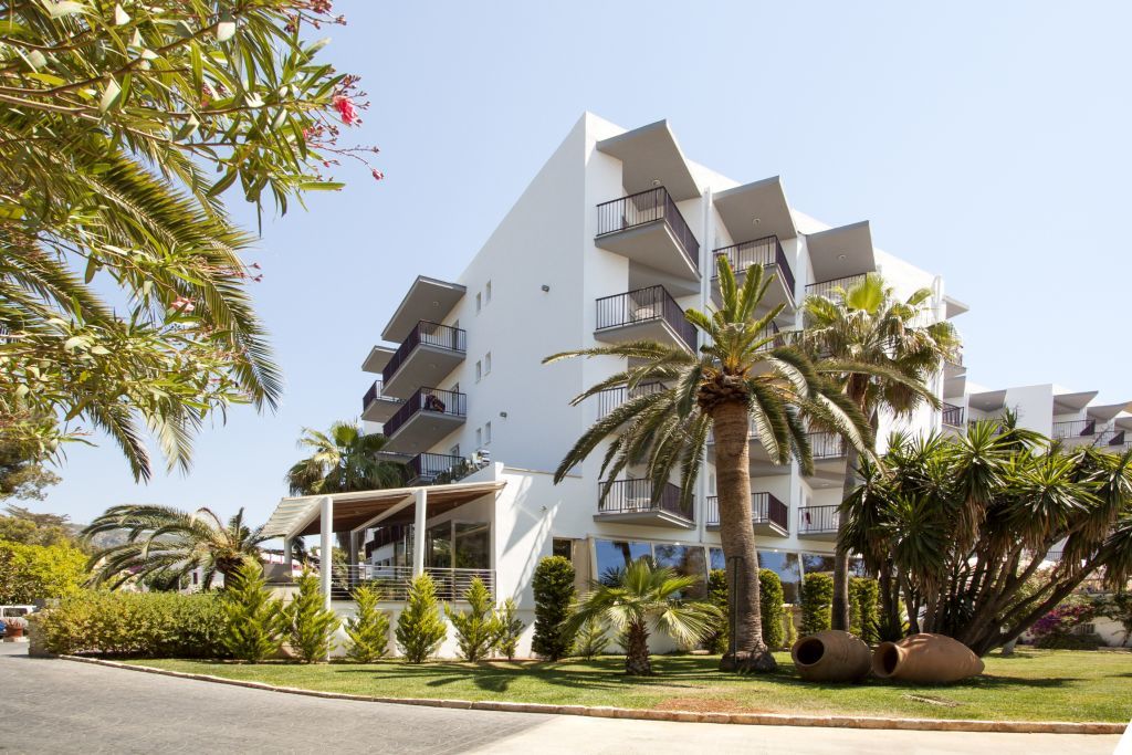 Fergus Bermudas Hotel 4*