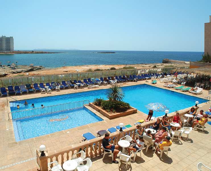 Universal Romantica 4*