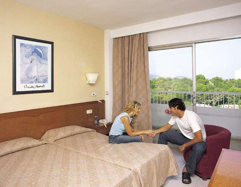 Globales Mimosa 4*