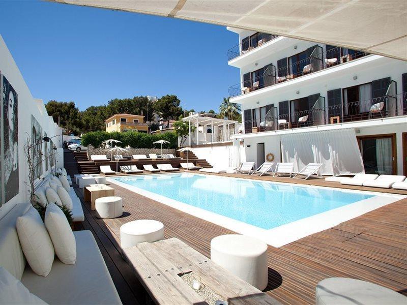Zhero Hotel 4*