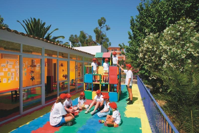 Fergus Bermudas Palmanova