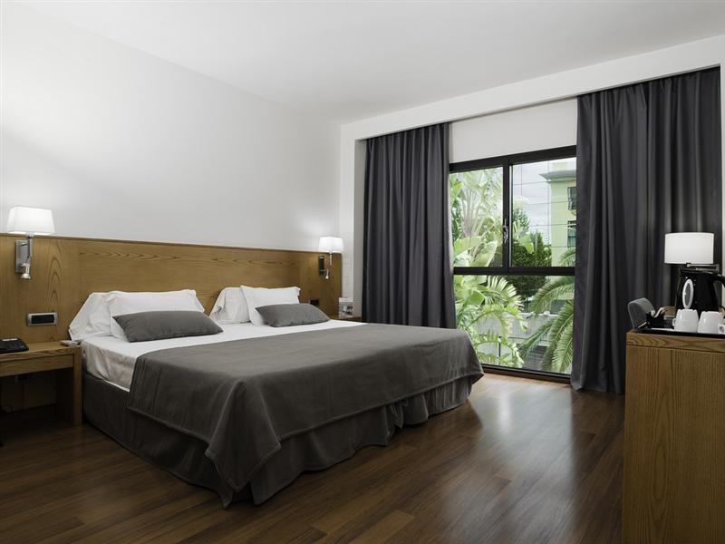 Isla Mallorca & Hotel Palma de Mallorca