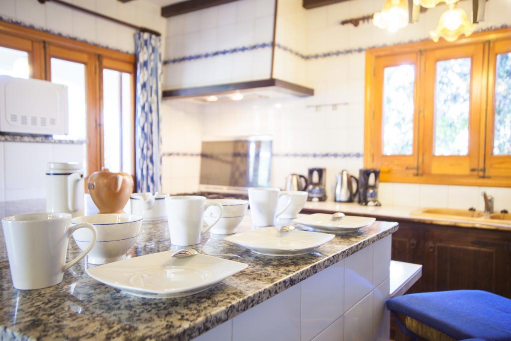 Esperanza Villa *