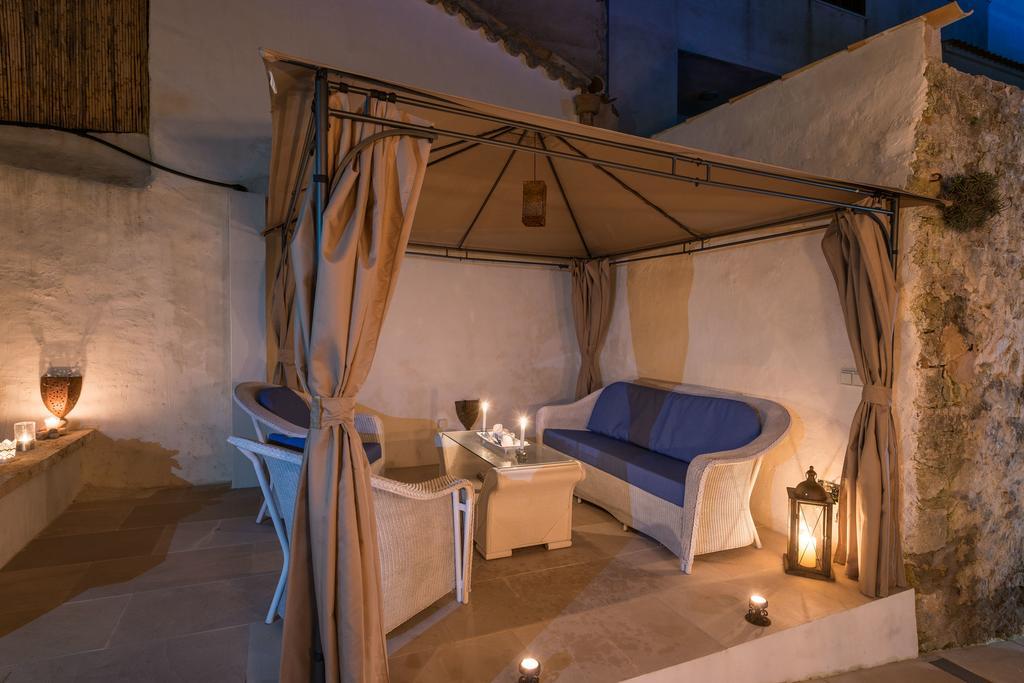 Yourhouse Es Comellar * Lloret de Vistalegre