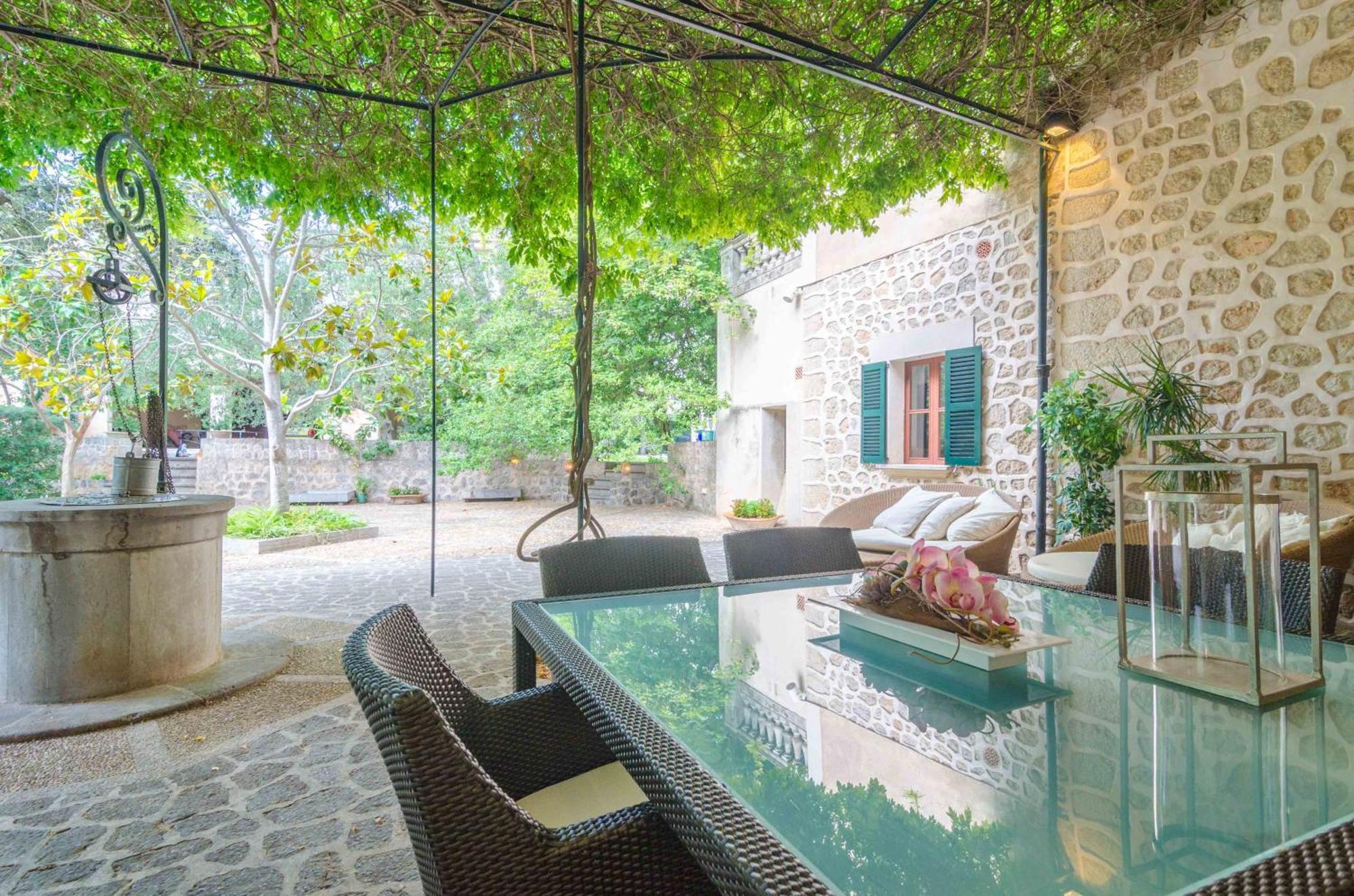 Pati Villa