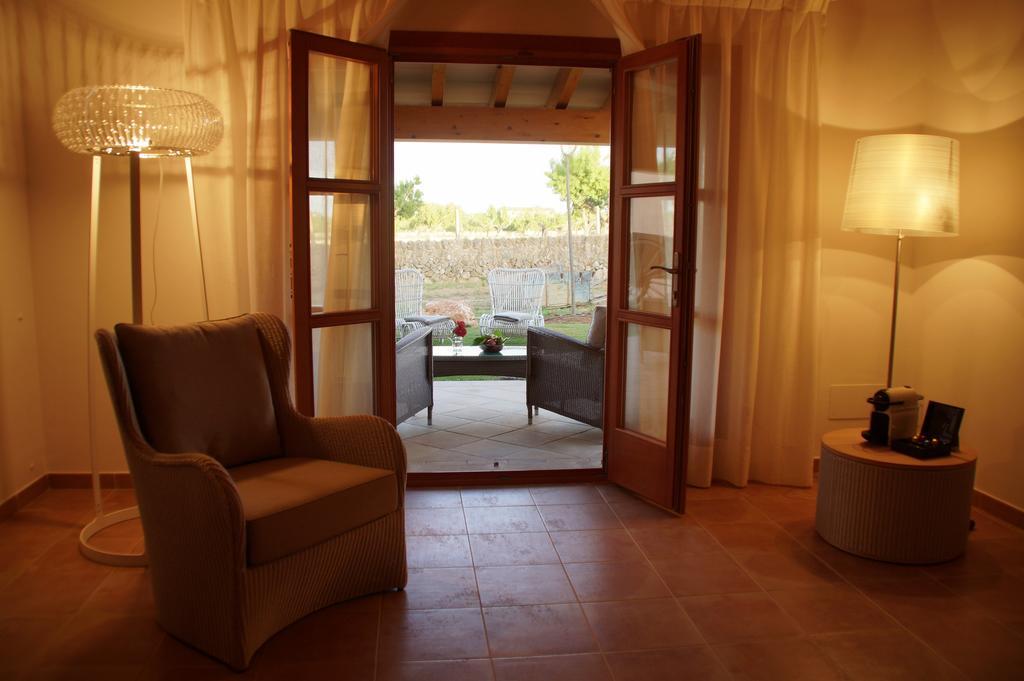Aumallia & Hotel