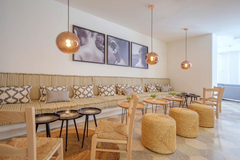 Hm Alma - Adults Only 4*