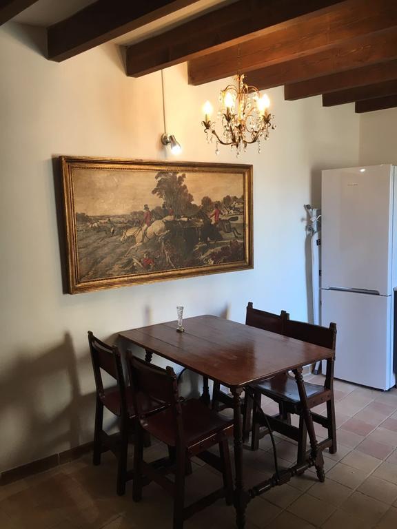 Apartamento Stadthaus Mitten Im Künstlerviertel Von Artá Mit Zwei *