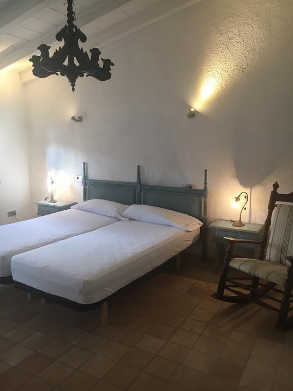 Apartamento Stadthaus Mitten Im Künstlerviertel Von Artá Mit Zwei *