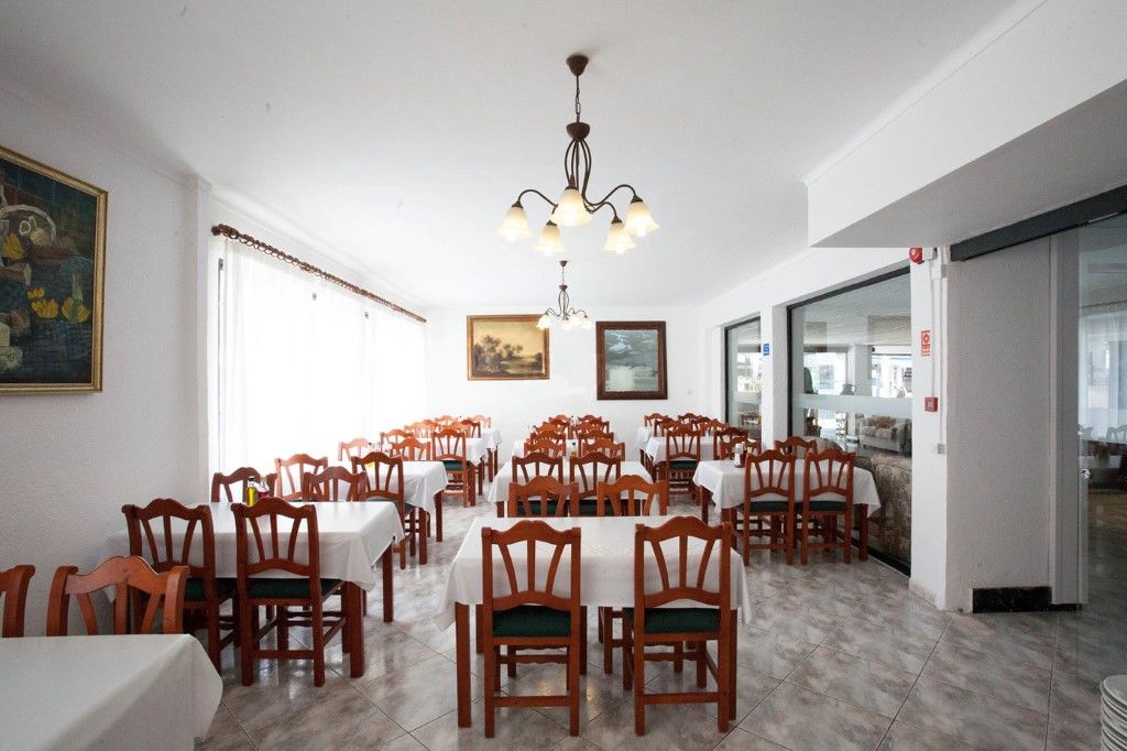 Ilusion Moreyo - Adults Only 4*