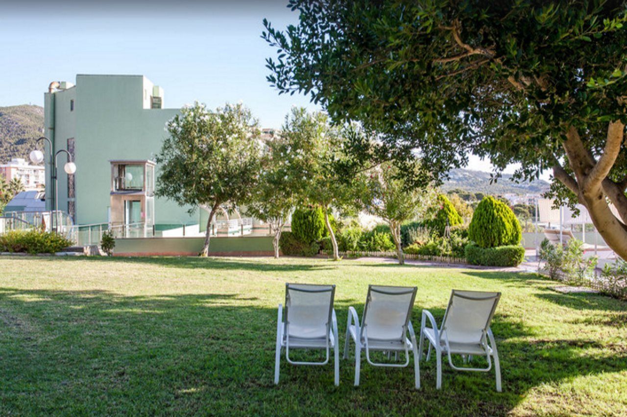 Agua Hotel