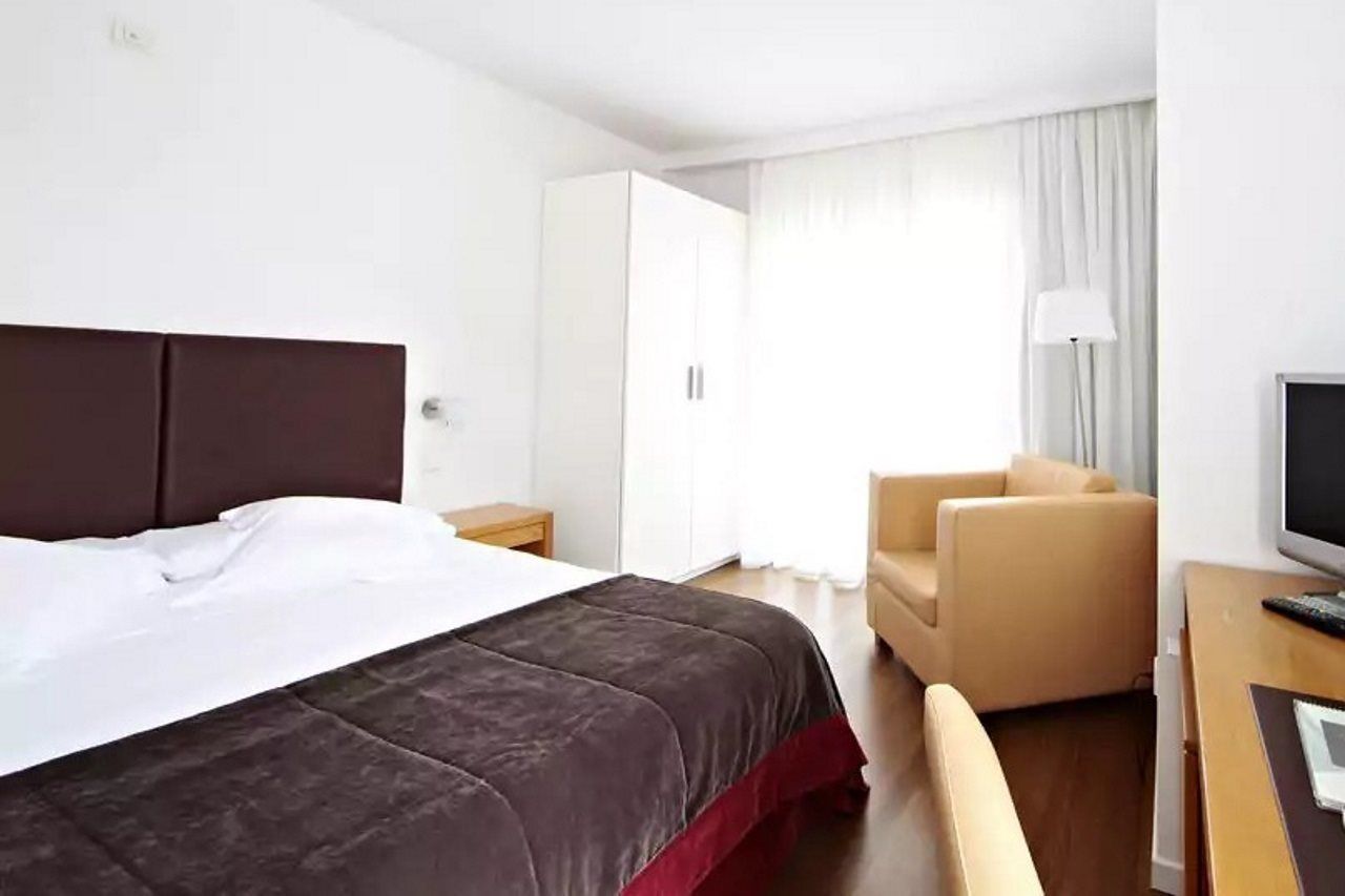 Hotel Aimia