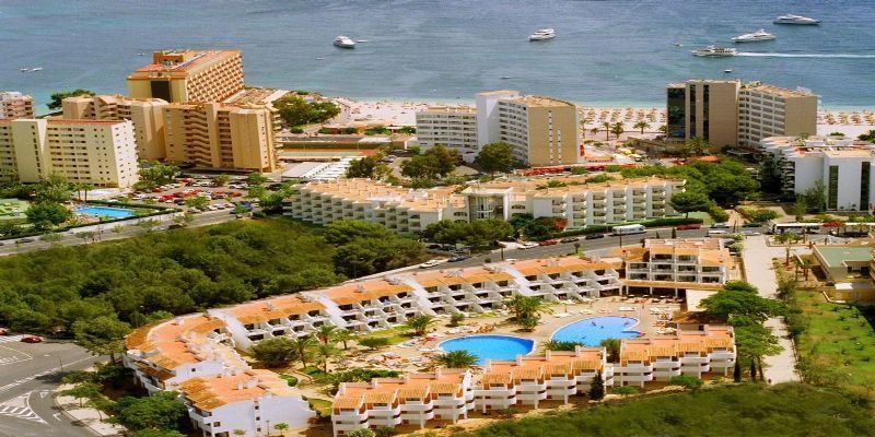 Apartahotel Playas Ca's Saboners 3*