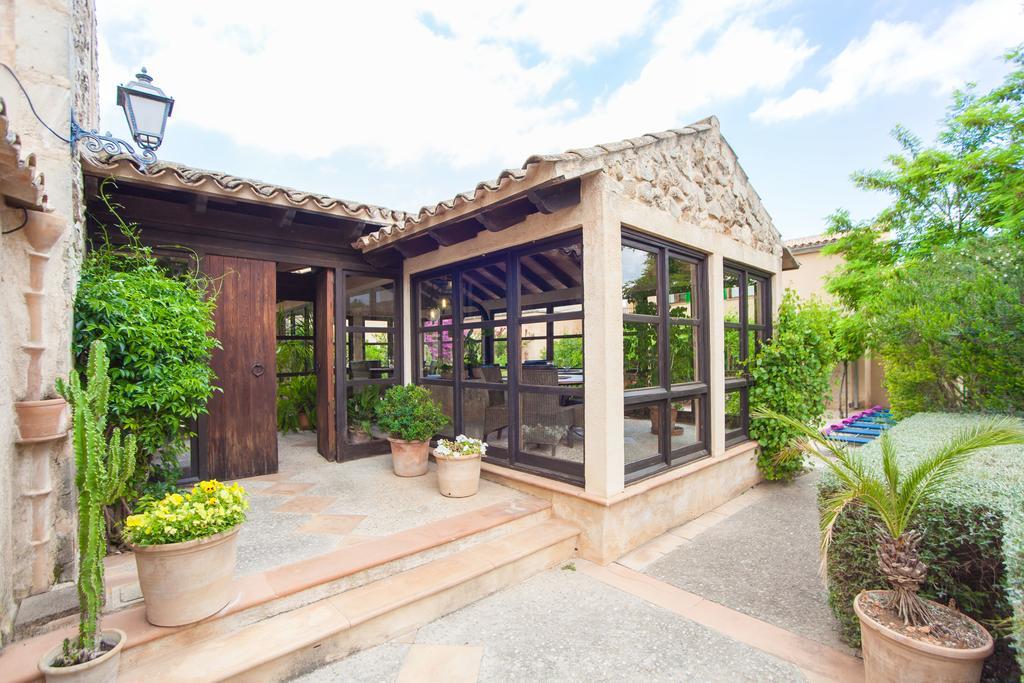 Casta * Petra (Mallorca)